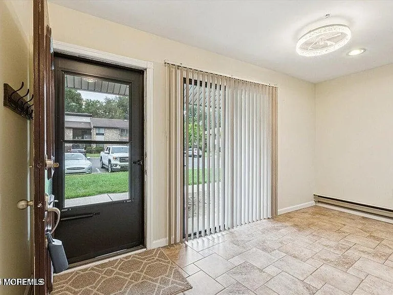 70 Overlook Way #E — Photo 8