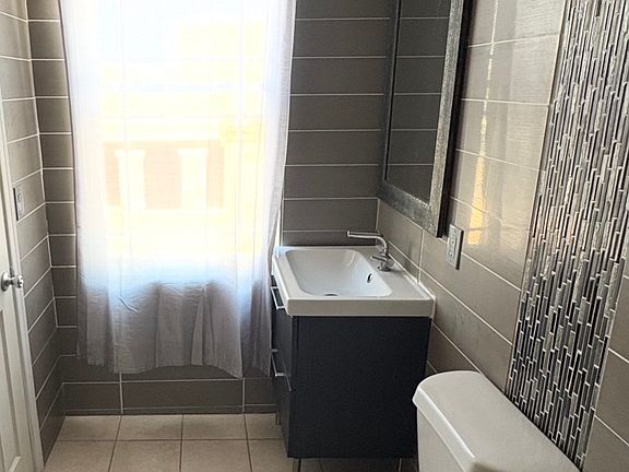 5th image of 3248 N Carlisle St #3C