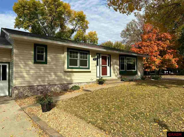 200 Blace Ave, Eagle Lake, MN 56024