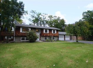 22 Melody Ln, Geneseo, NY 14454