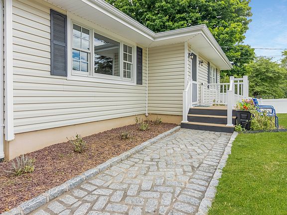3rd image of 315 Wicks Rd
