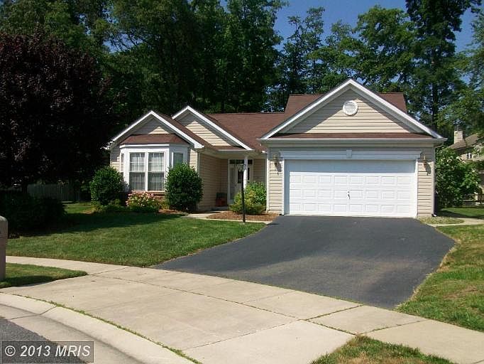 1st image of 104 Cat Tail Ct