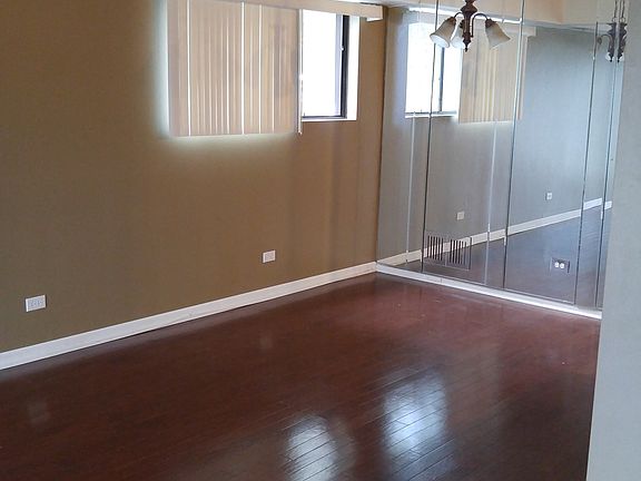 3rd image of 18405 Wentworth Ave APT 2B