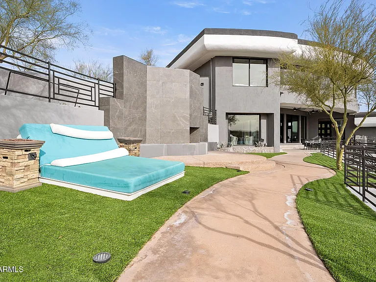 3282 E Palo Verde Dr — Photo 54