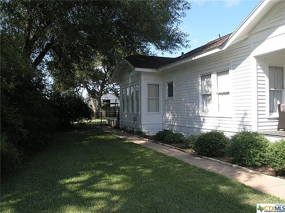 4th image of 603 E Main St #C