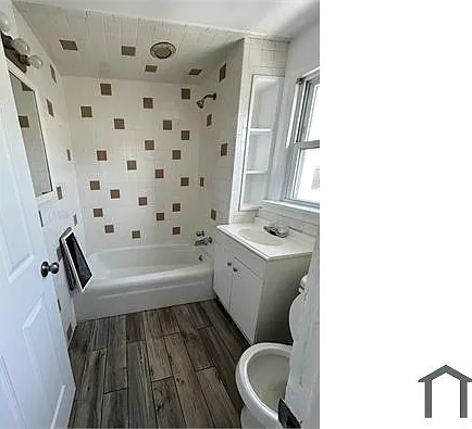 3 bed, $2,900 — Photo 1