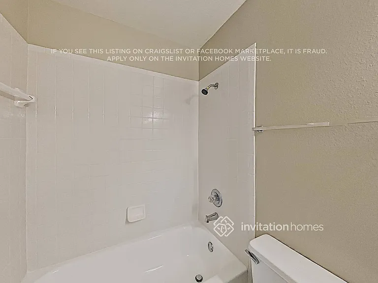 4609 Portobello Cir — Photo 16
