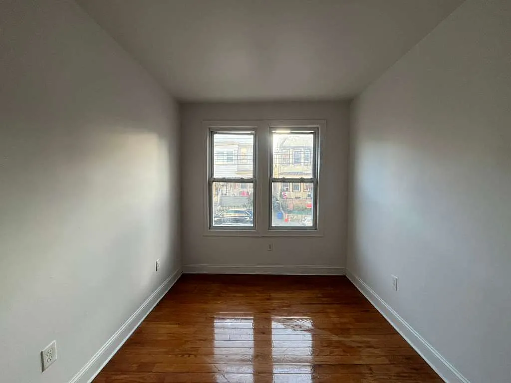 2 bed, 850 sqft, $1,850 — Photo 3