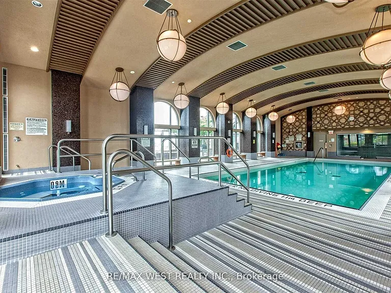 383 Prince Of Wales Dr #129 — Photo 24