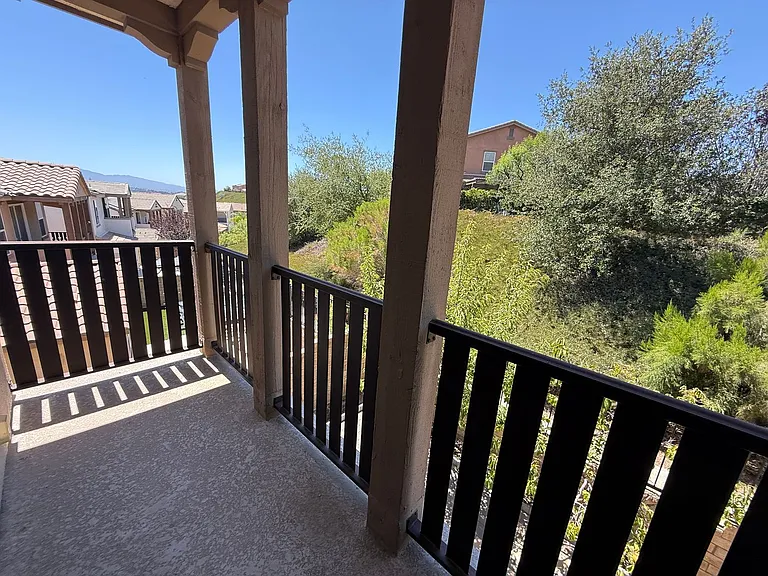 29052 W Hills Dr — Photo 35