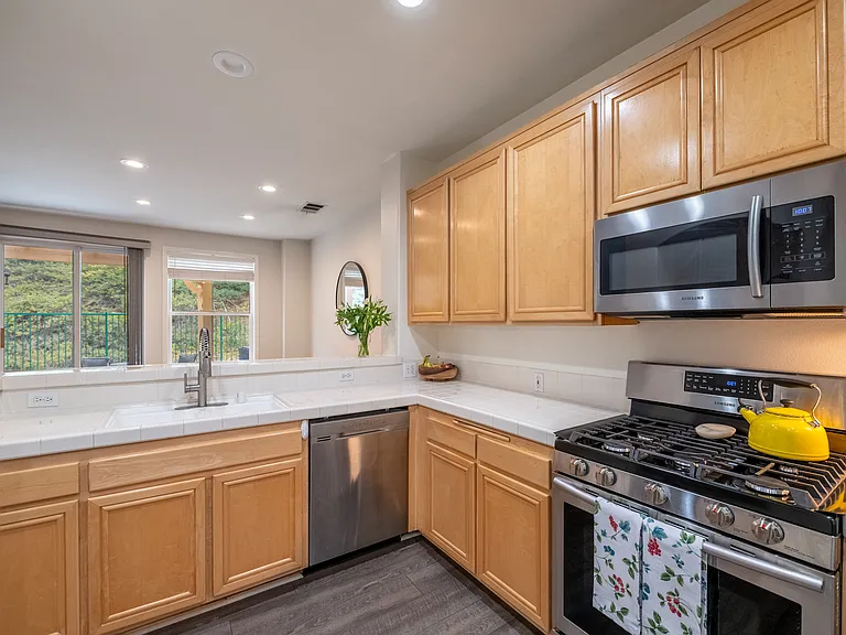 580 Fenwick Way #C — Photo 15