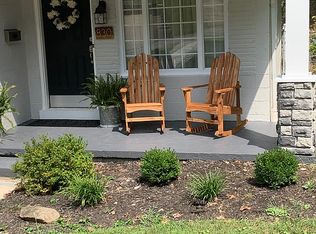 830 Wildwood Cir, Saint Albans, WV 25177