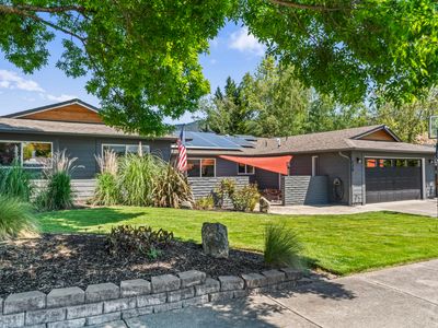 728 NW Sandy Dr, Grants Pass, OR, 97526