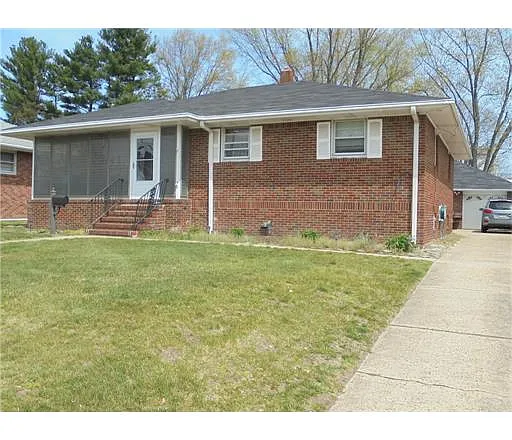 68 N Edward St photo 1