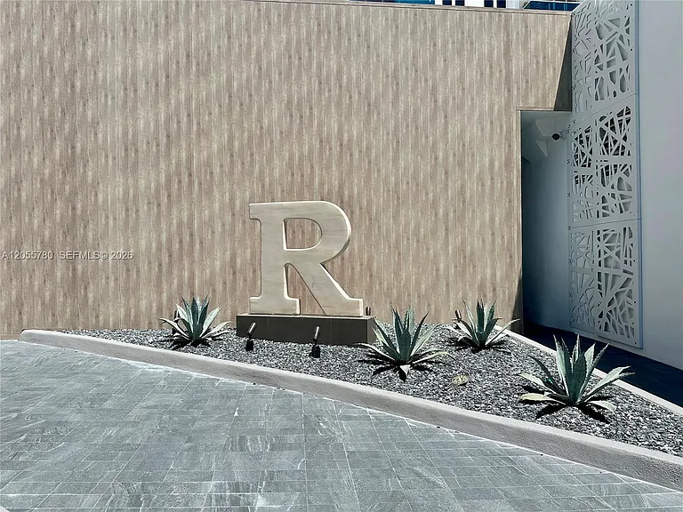 2301 Collins Ave #636 — Photo 22