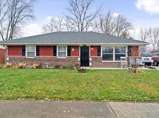 1013 Crestmoor Dr, Shelbyville, IN 46176