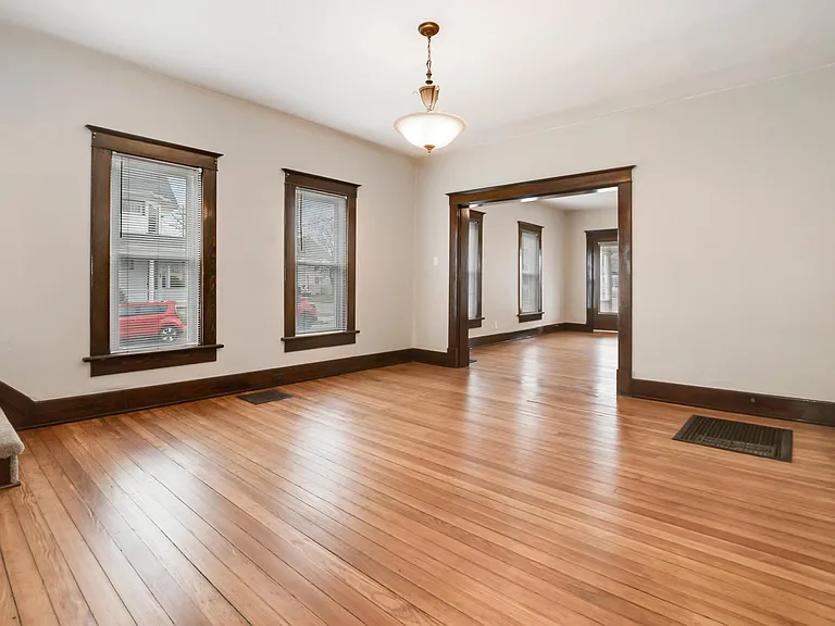 23 E Water St — Photo 7