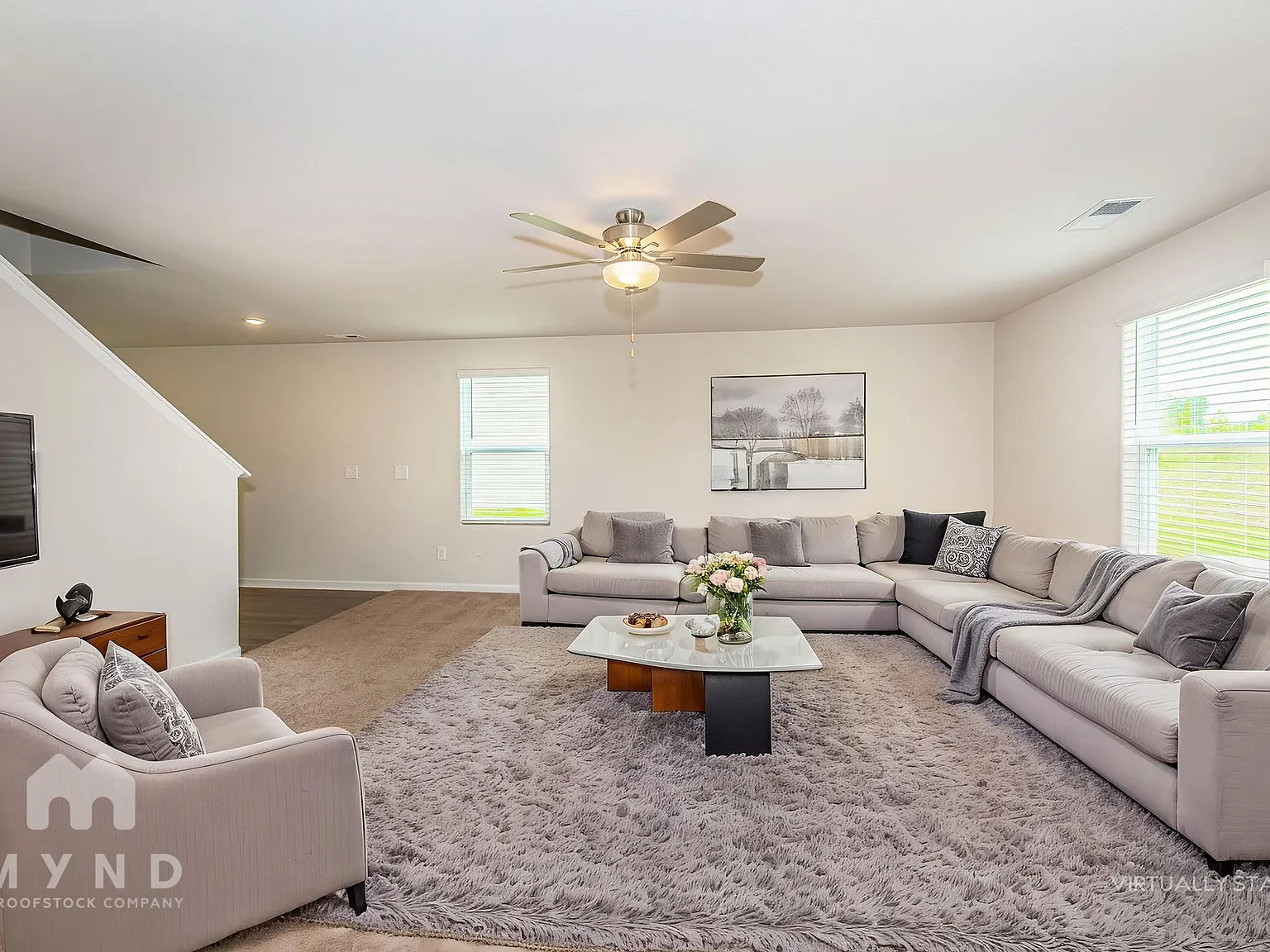 3 bed, 2.5 bath, 2025 sqft, $1,930 — Photo 2