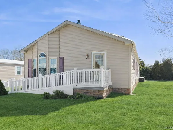 1661 Old Country Road #353, Riverhead, NY 11901