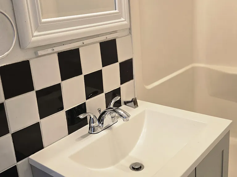 29 Beech St #1 — Photo 15