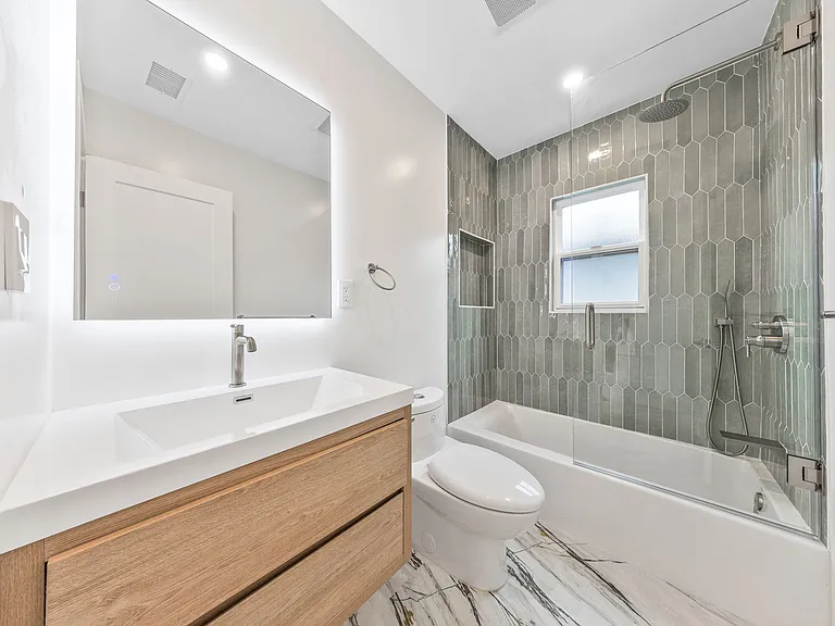3839 Fountain Ave #3839 — Photo 10
