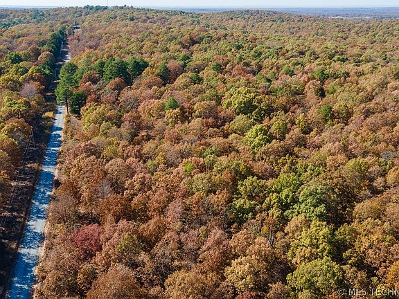 4th image of E 586th Rd