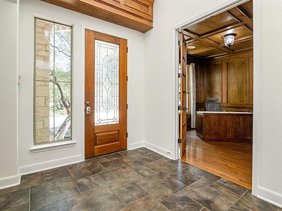 3rd image of 2704 Benevento Way
