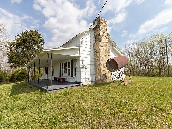 3rd image of 1757 Jewel Rd