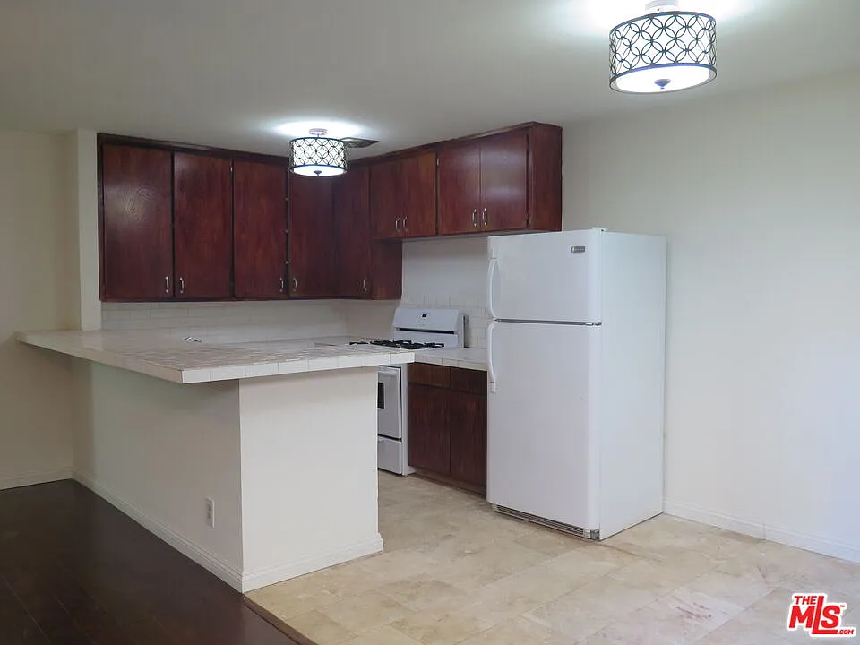 1 bed, 1.0 bath, 700 sqft, $2,275 — Photo 4