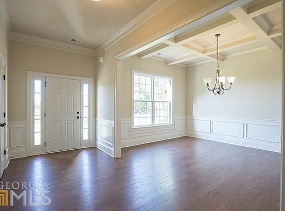 2nd image of 178 Jaclaire Ln