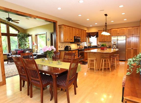 4th image of 2237 Manuela Dr