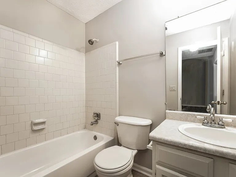 462 Sherwood Cir — Photo 14