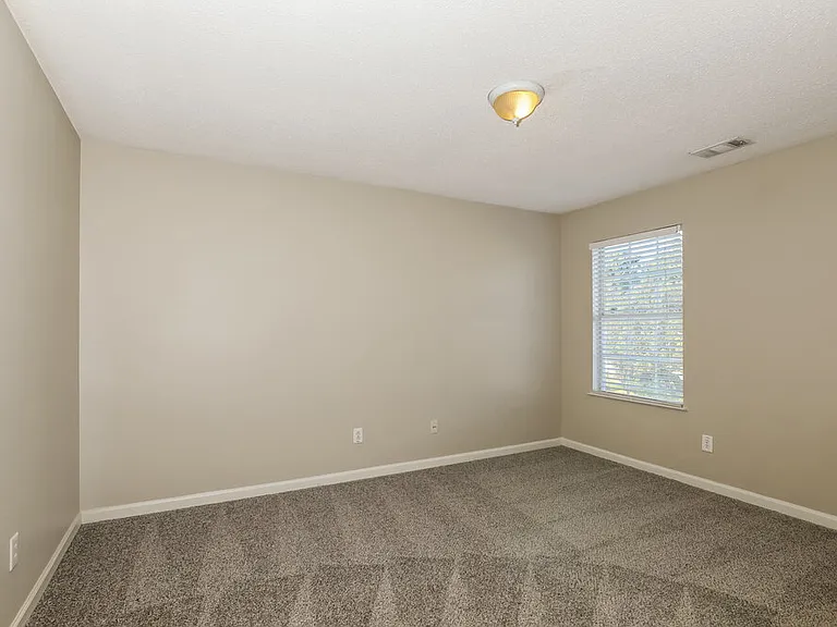 1607 Thornwick Trce — Photo 15