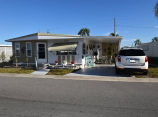 48 Beechwood Ln, Largo, FL 33770