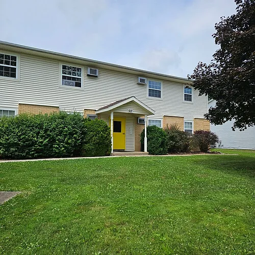 595-607 Continental Dr Photo 1