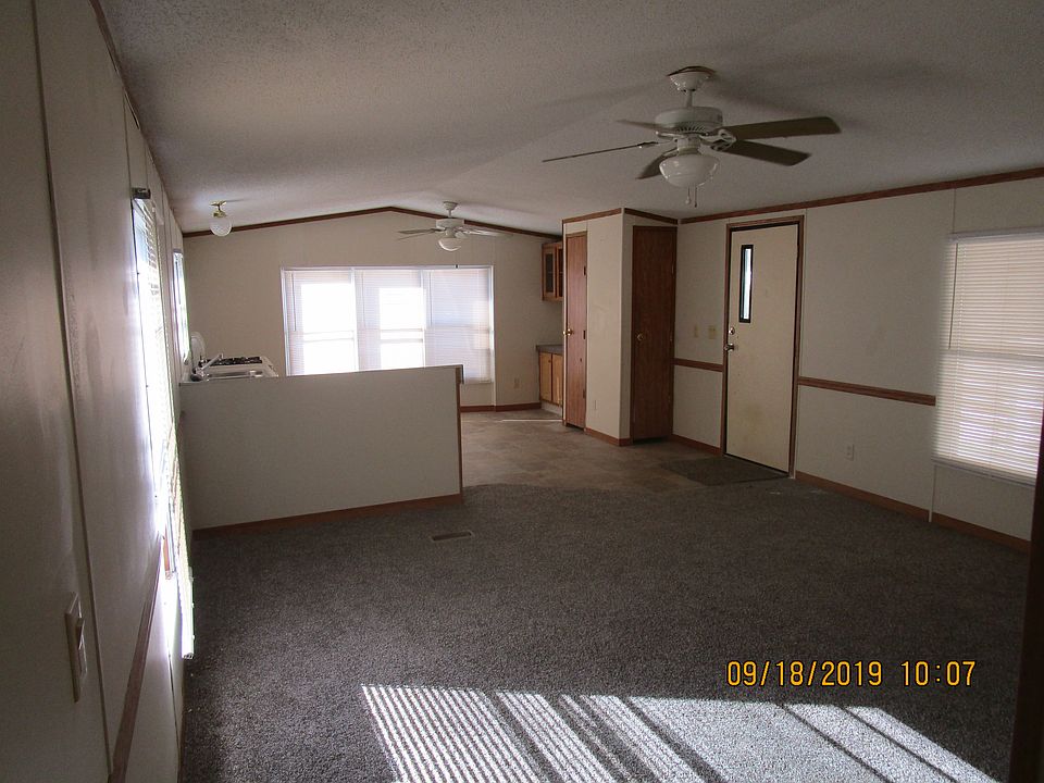 2nd image of 128 S Carolina Dr