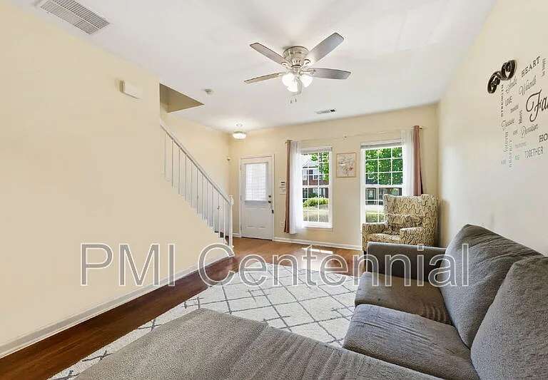 1528 Cove Creek Cir — Photo 11