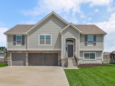 20034 W 221st St, Spring Hill, KS, 66083