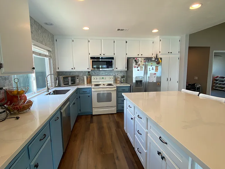 815 W Citron St — Photo 6