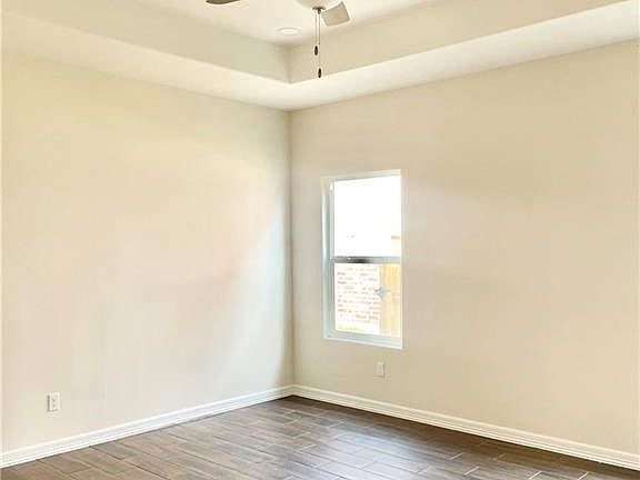 5th image of 6322 N La Villita St