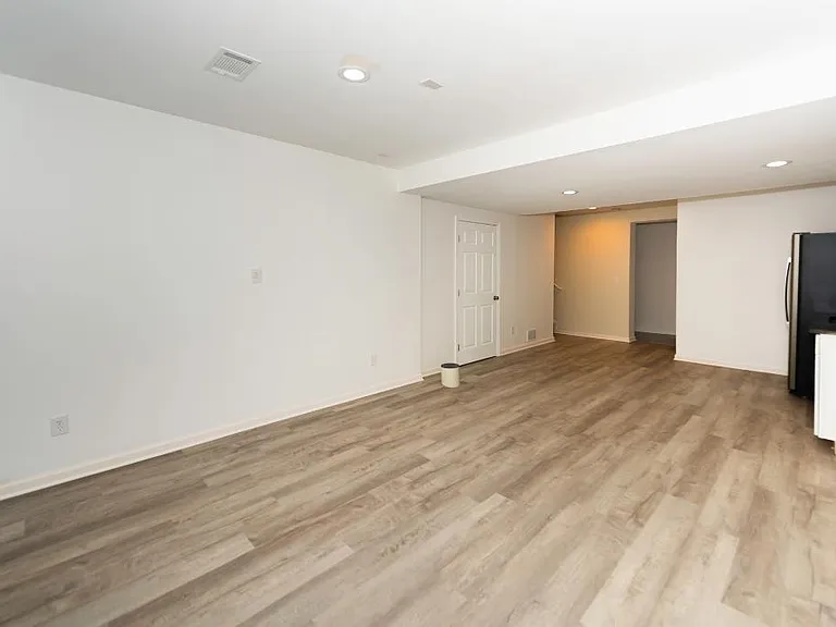 2801 Dillon Dr — Photo 38