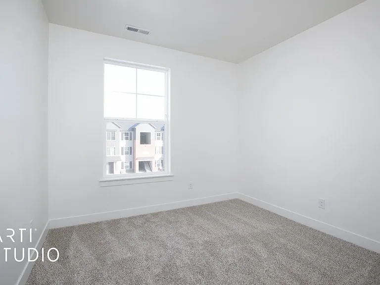 3722 W 1440 N #F302 — Photo 10