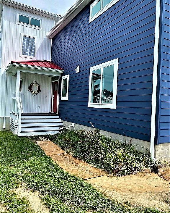 2nd image of 706 141st St