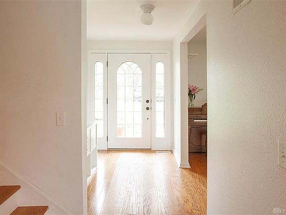 5th image of 170 Miami Dr