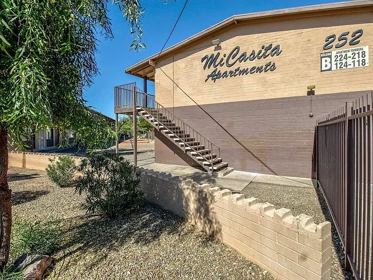 The Axis - Tucson Apartments — Photo 9