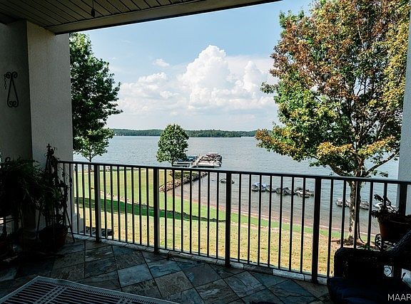 2nd image of 230 Crowne Pointe Rd #102B