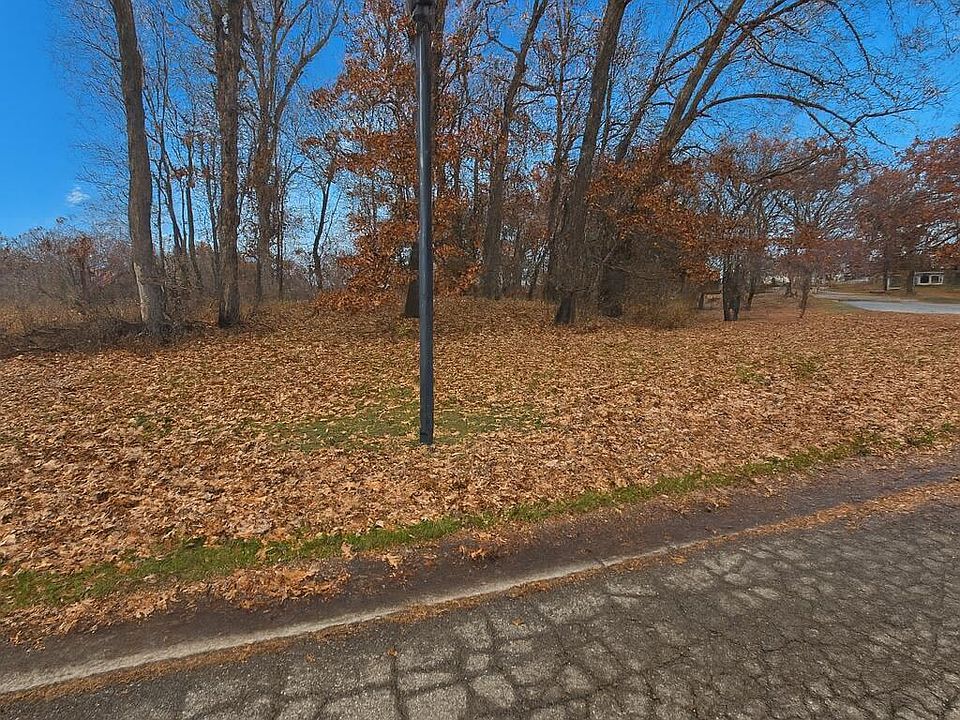 2nd image of Scenic Hills Dr