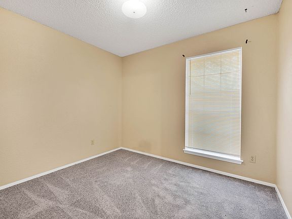 5th image of 6427 Ridge Pl
