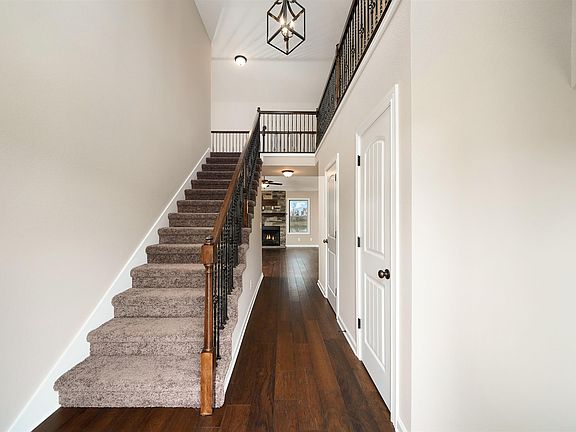 4th image of 108 Rossview Pl Lot 108