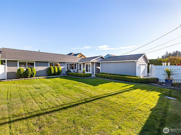 2nd image of 733 Maple Avenue